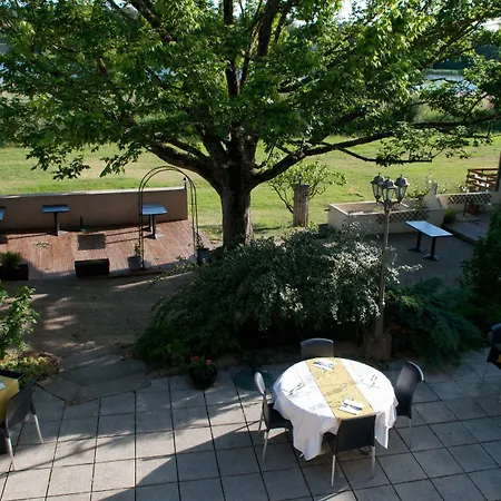 Logis Les Vieilles فندق Granges-les-Beaumont