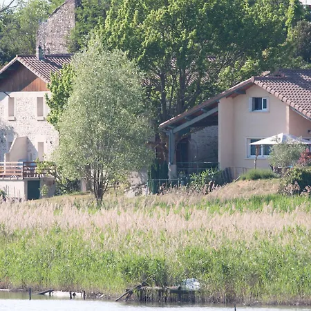 Logis Les Vieilles Granges-les-Beaumont