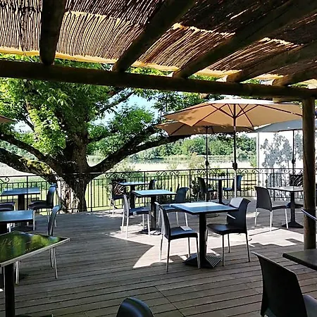 Logis Les Vieilles 2* Granges-les-Beaumont